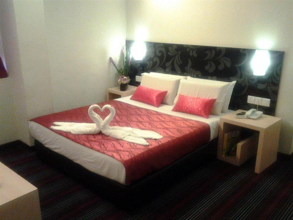 Katel Kuala Lumpur Formally Known As K Hotel Ngoại thất bức ảnh